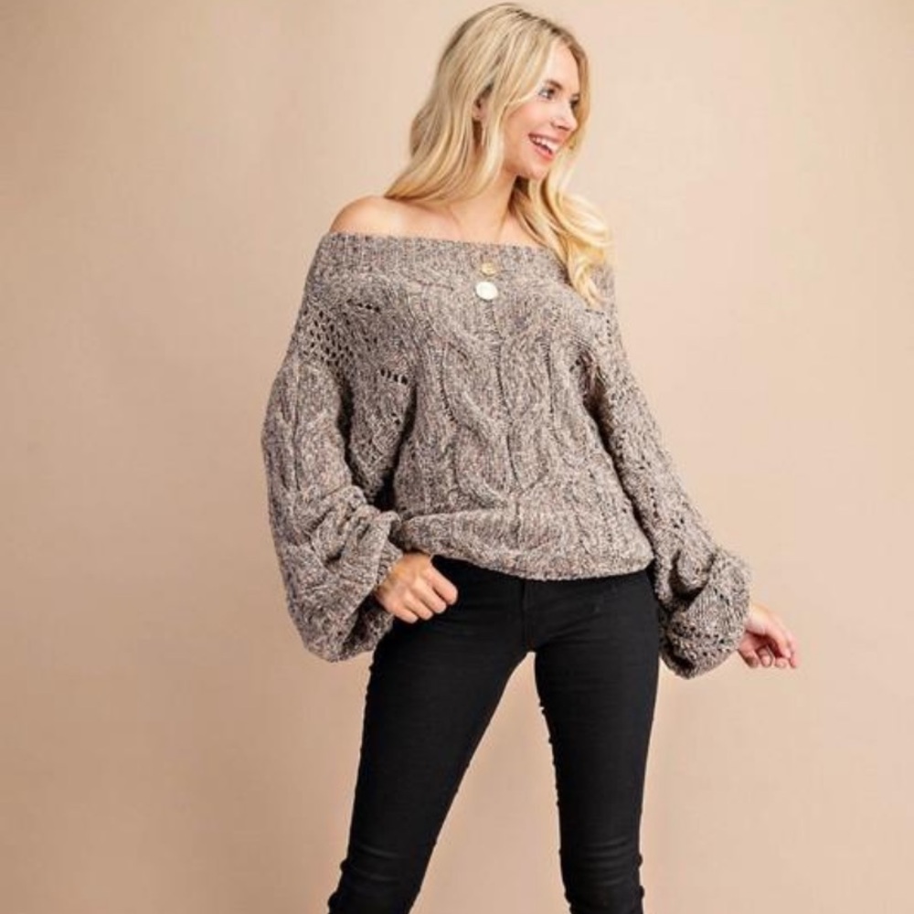 ❤️ Taupe off the shoulder sweater